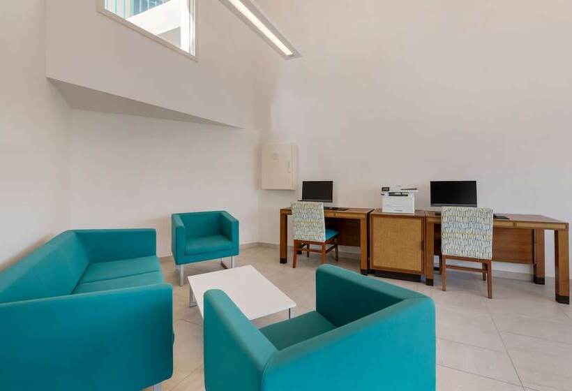 リゾートホテル Hilton Vacation Club Royal Palm St. Maarten