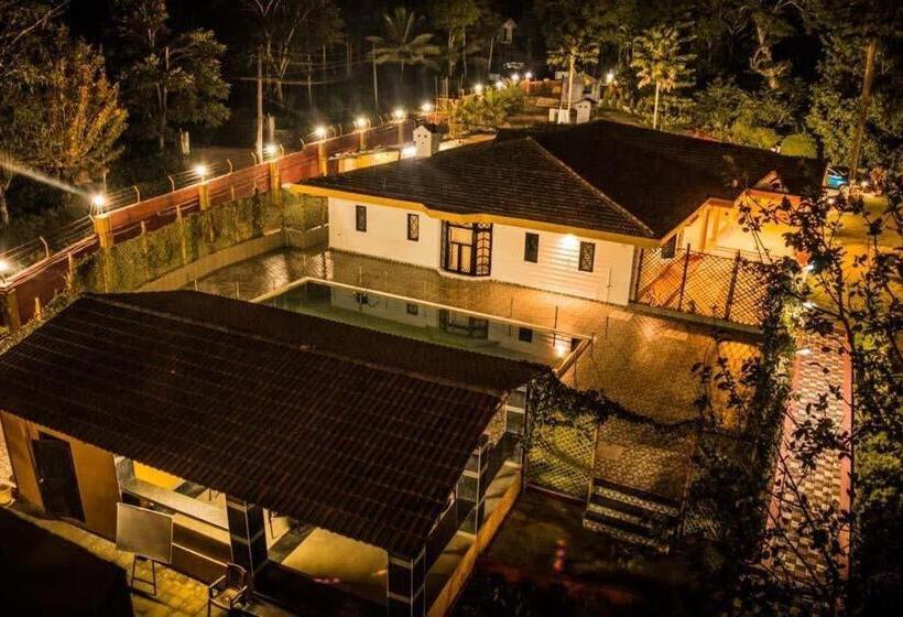 استراحتگاه Wanders In Travel Company