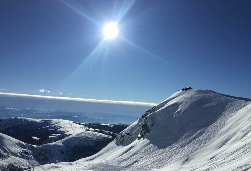 Tannerhof Bed & Breakfast