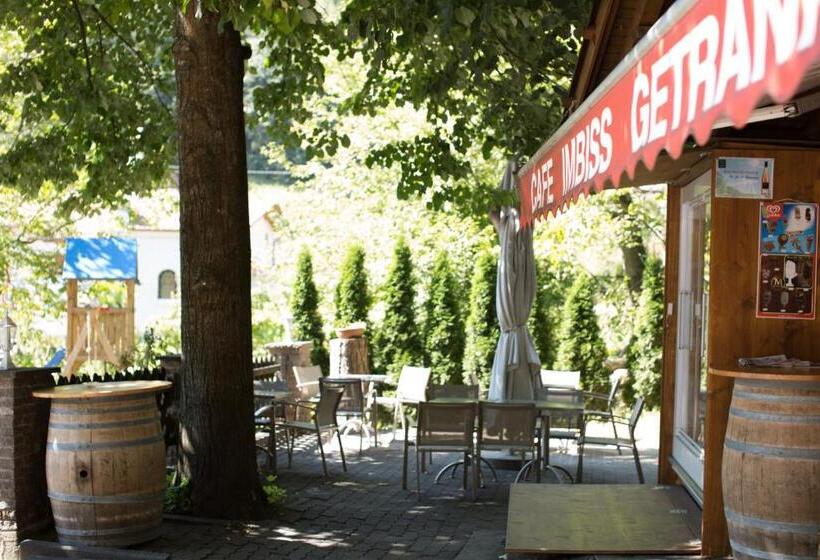 Tannerhof Bed & Breakfast