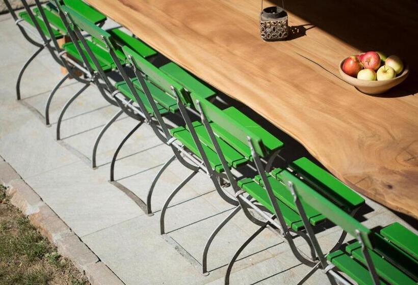 Tannerhof Bed & Breakfast