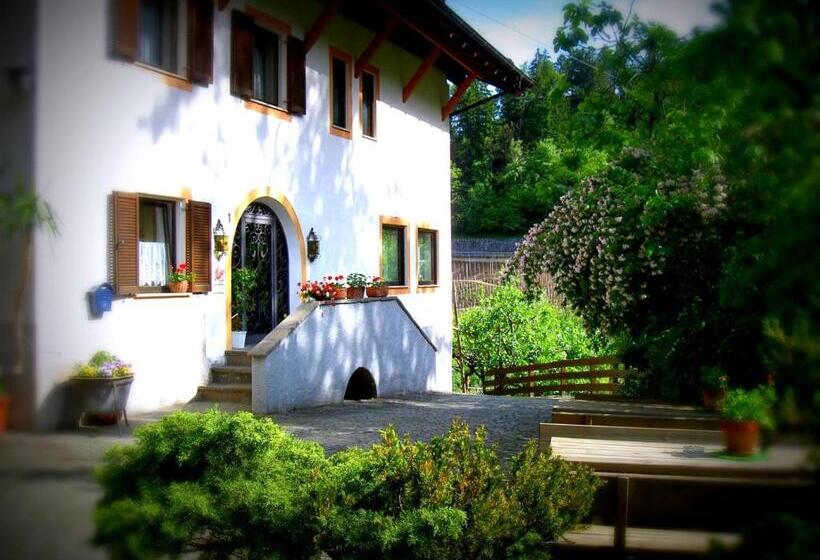 Tannerhof Bed & Breakfast