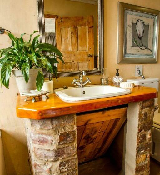 A Whale Of A View Bed & Breakfast