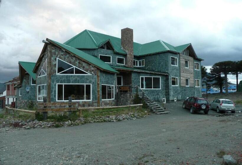 ユースホステル Hosteria Del Sauquen