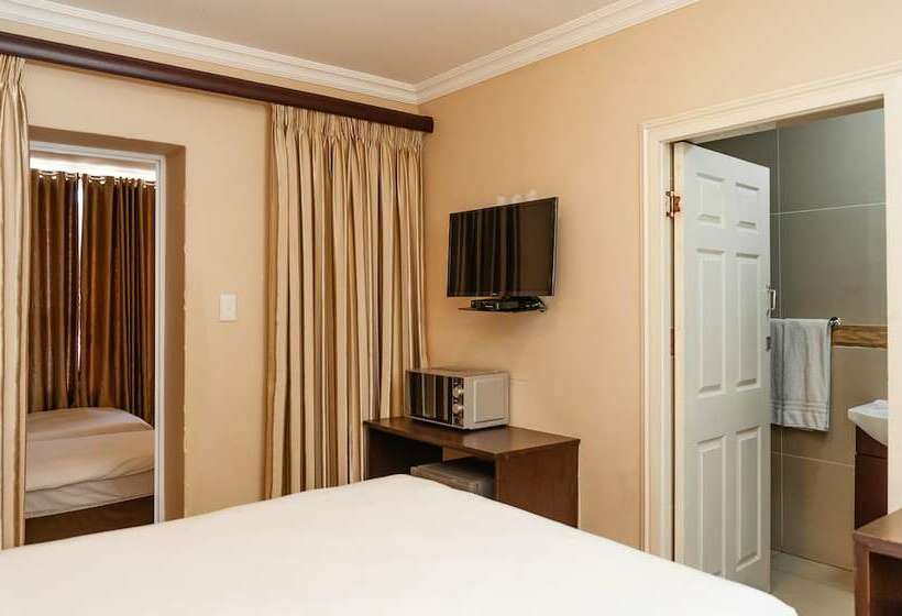 Отель Bayside Lodge 108