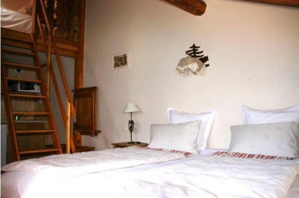 مبيت وإفطار Auberge De Cassiel