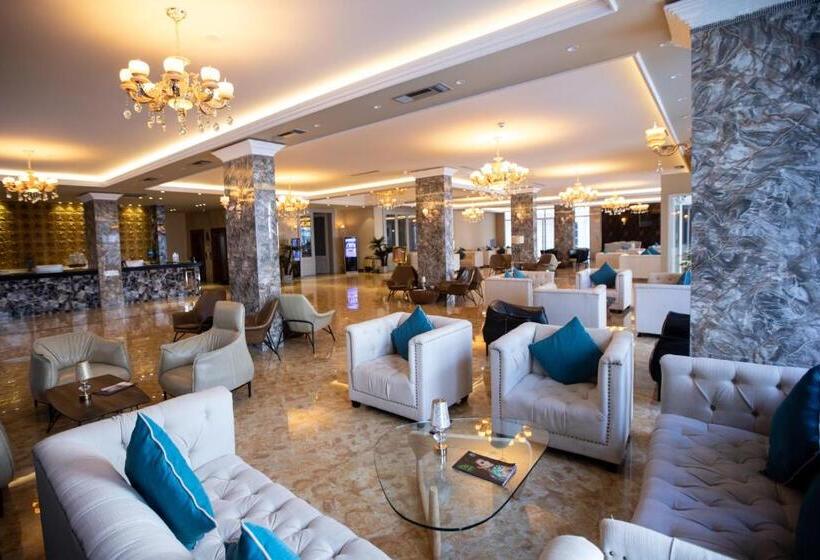 Grand Blue Fafa Resort & Spa