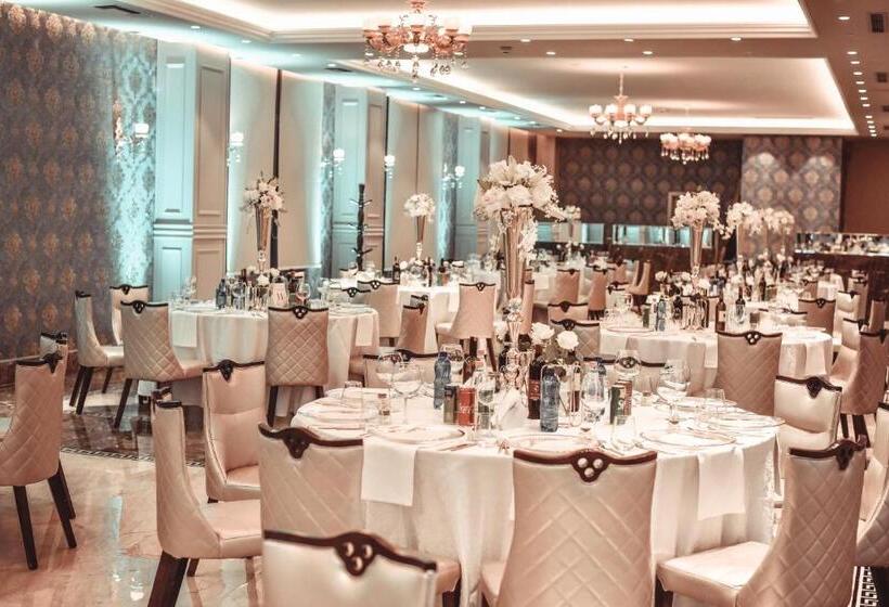 Grand Blue Fafa Resort & Spa