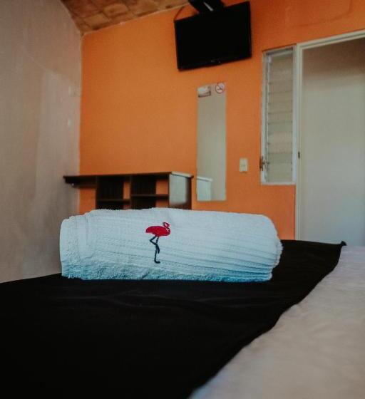 هتل Bungalows Flamingos