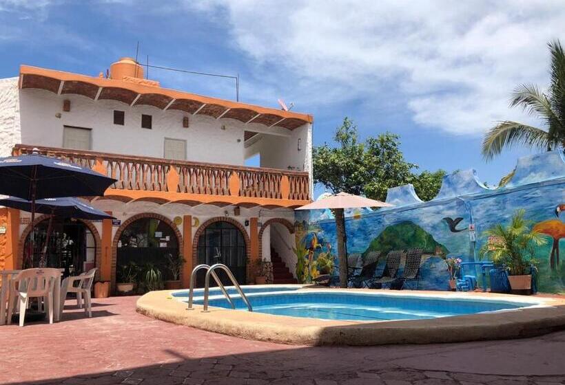 هتل Bungalows Flamingos