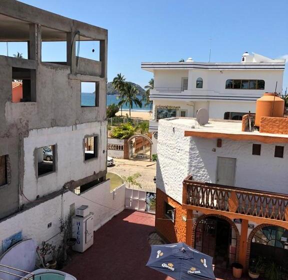 هتل Bungalows Flamingos