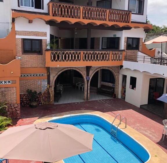 هتل Bungalows Flamingos