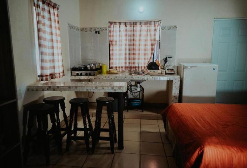 هتل Bungalows Flamingos