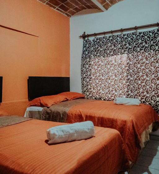 هتل Bungalows Flamingos