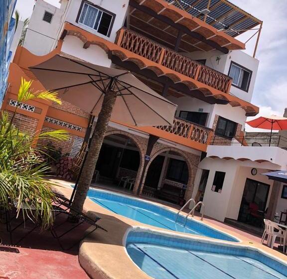 هتل Bungalows Flamingos