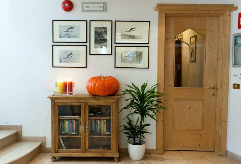 בית מלון כפרי Ciasa Roby