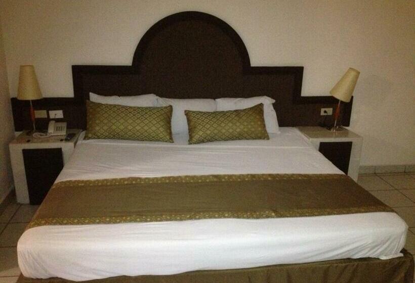 酒店 Hacienda Nainari