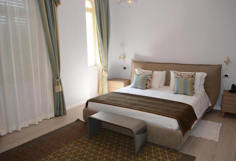 ホテル Les 7 Suites Erica