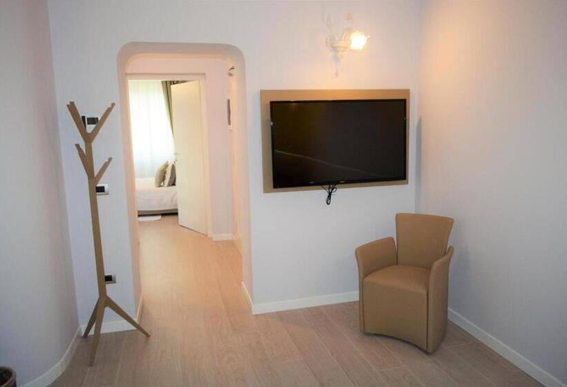 ホテル Les 7 Suites Erica