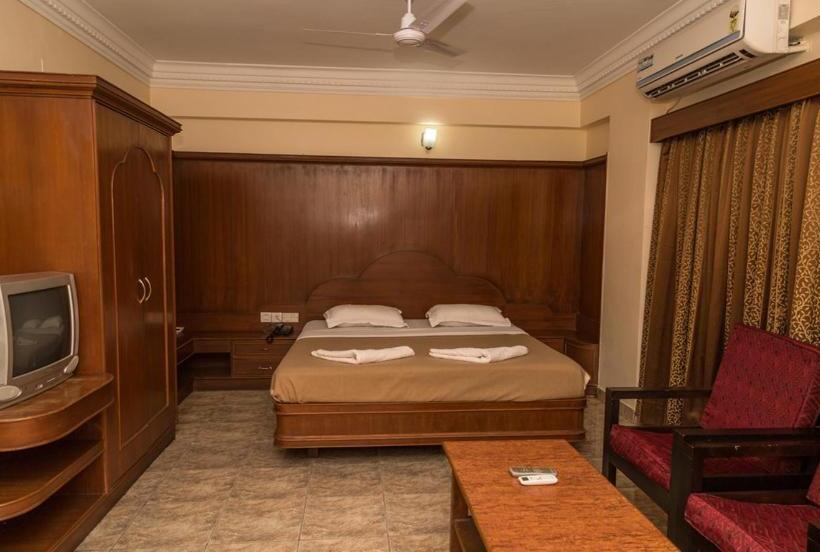Hotel Sriram Residency