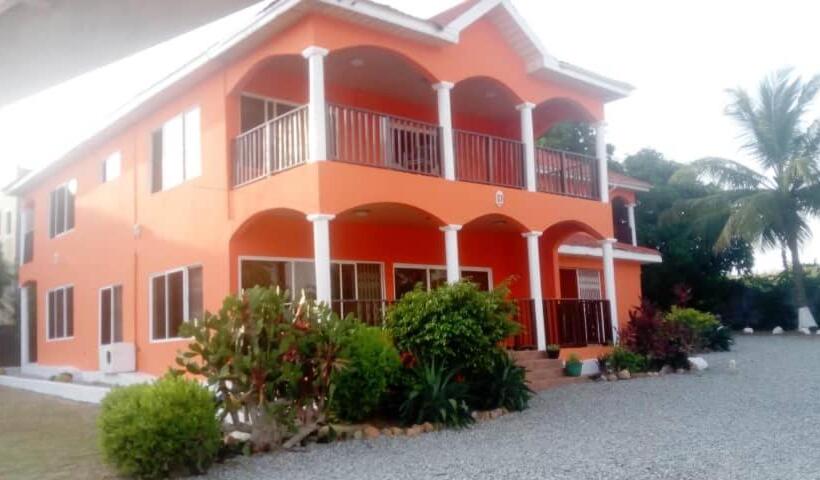 پانسیون Jamaica Inn Guest House