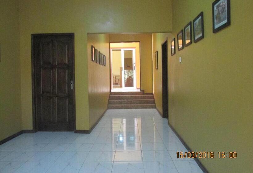 پانسیون Jamaica Inn Guest House