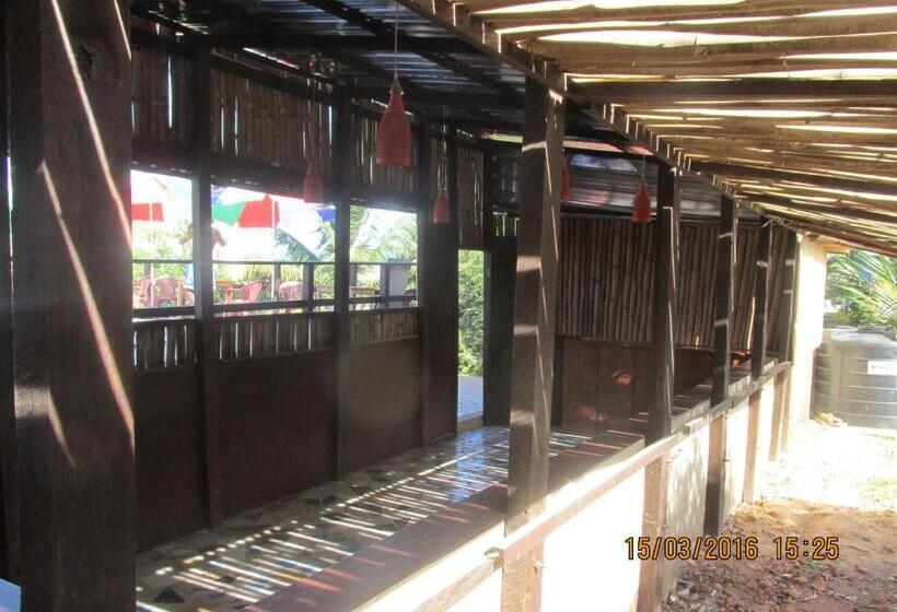 پانسیون Jamaica Inn Guest House