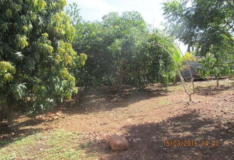 پانسیون Jamaica Inn Guest House