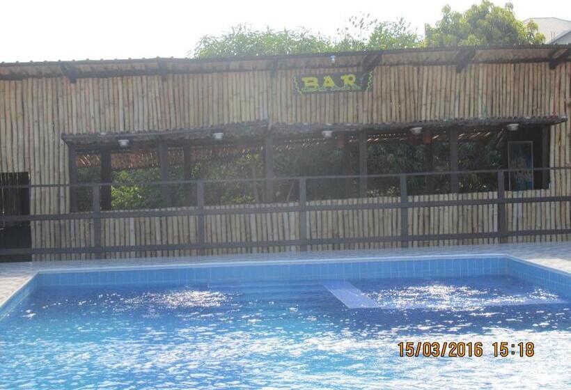 پانسیون Jamaica Inn Guest House