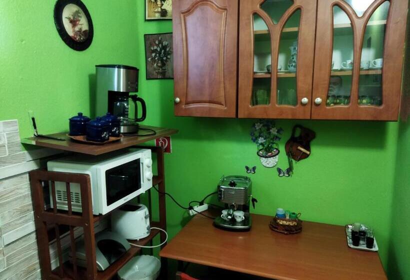 פנסיון Szakál Vendégház