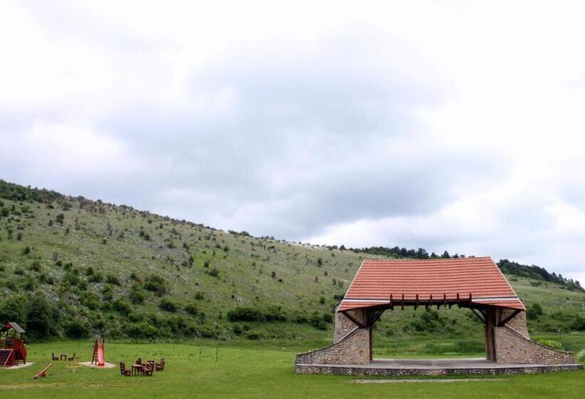 פנסיון Szakál Vendégház