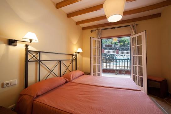 Apartamentos HC7 Breñas Garden