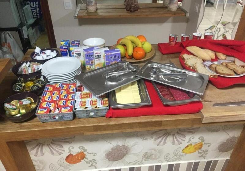 簡易ホテル Marbella