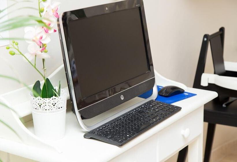 簡易ホテル Marbella