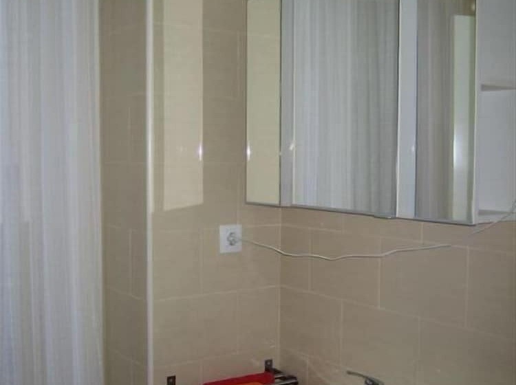 Hostal Goyal Pizarro