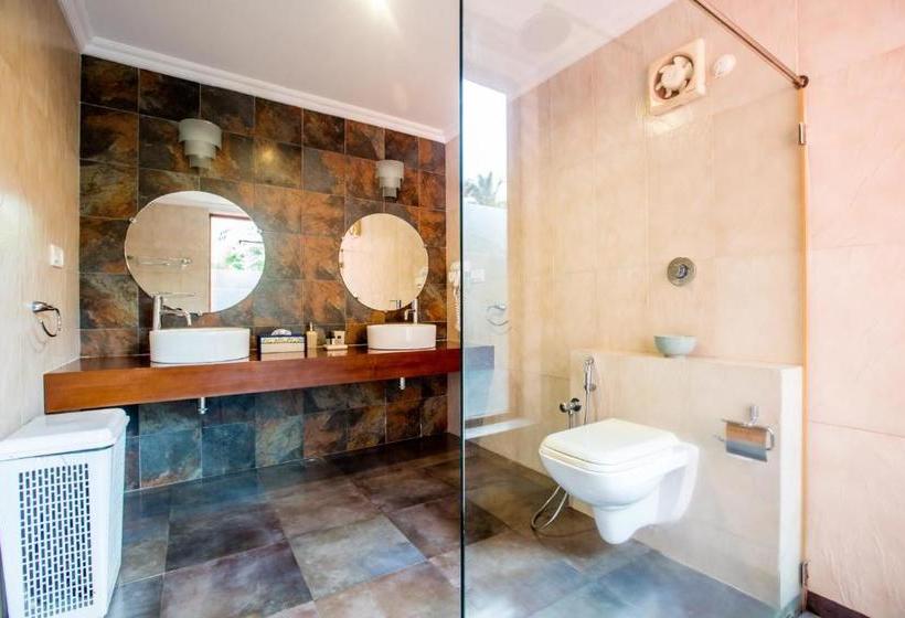 ホテル Aguada Anchorage   The Villa Resort, Candolim