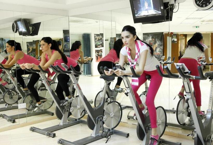 Aquamare Beach Hotel & Spa