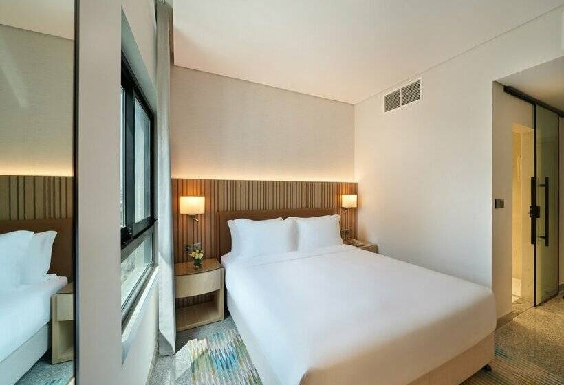 هتل Arabian Park Dubai, An Edge By Rotana