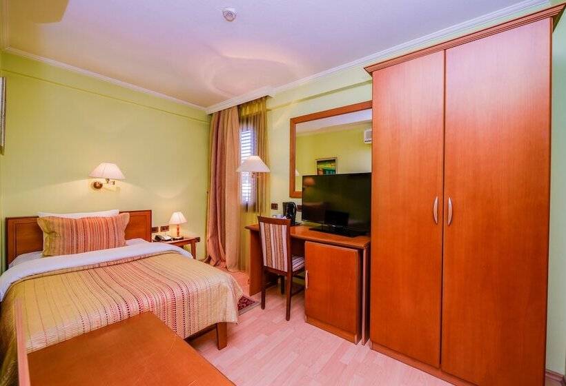 בית מלון כפרי Arber