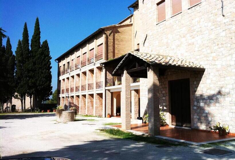 فندق Assisi Garden