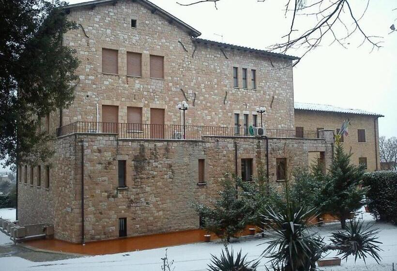 فندق Assisi Garden