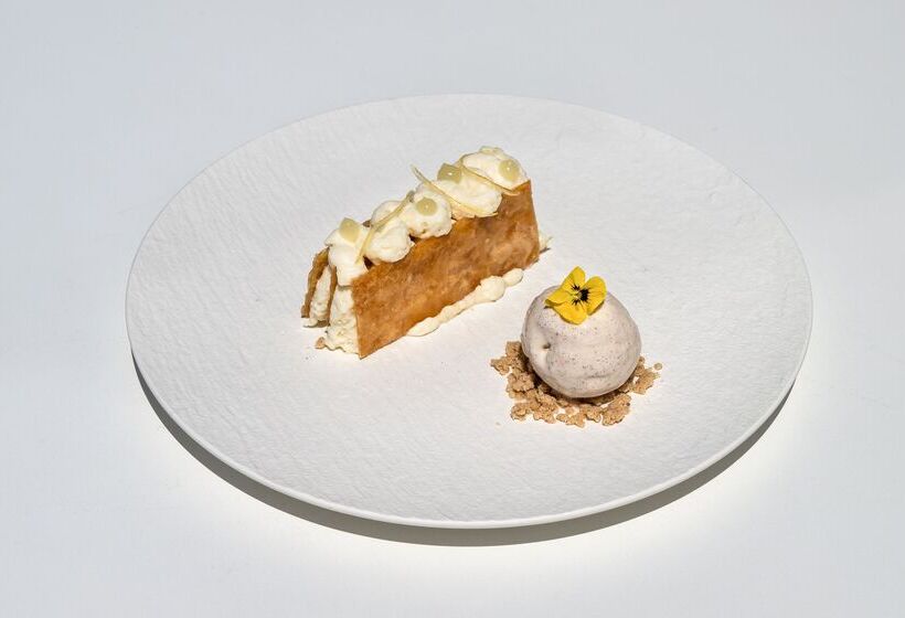 ホテル Athina Luxury Suites