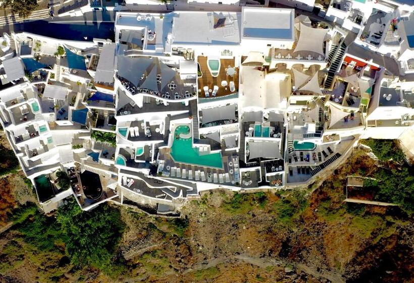 ホテル Athina Luxury Suites