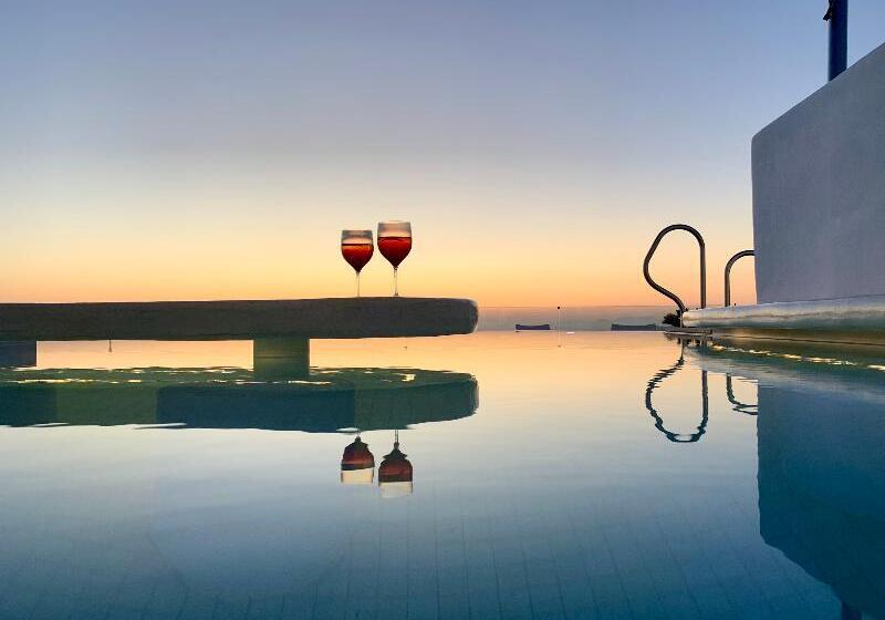 ホテル Athina Luxury Suites