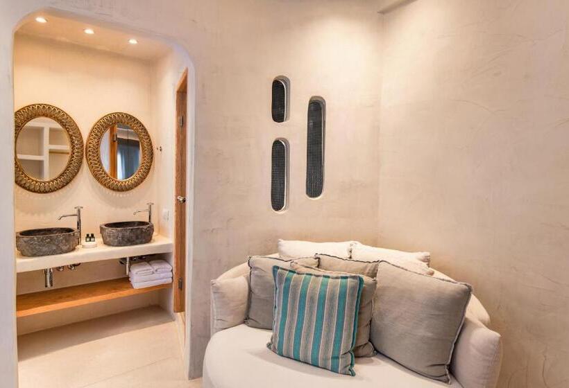 ホテル Athina Luxury Suites