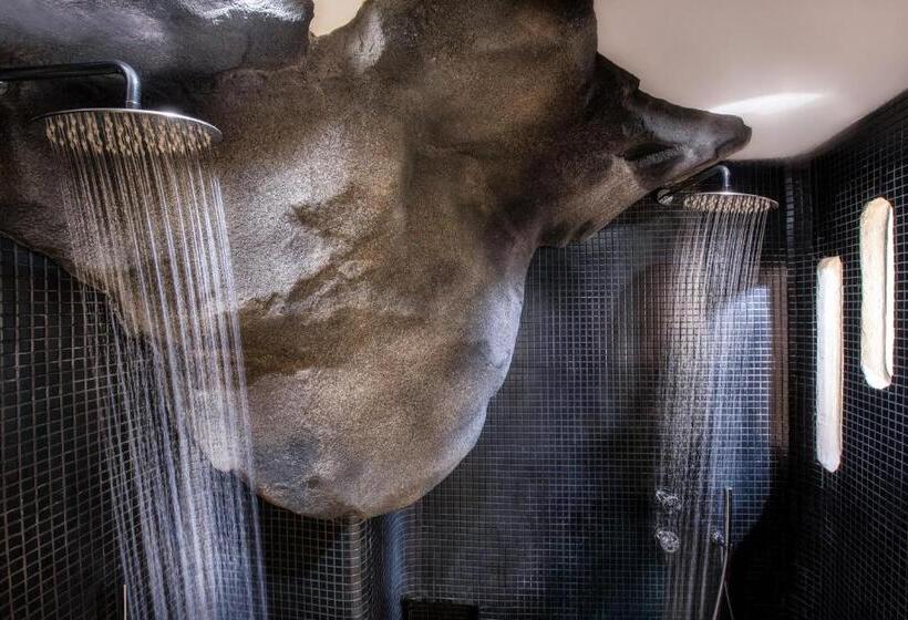 ホテル Athina Luxury Suites