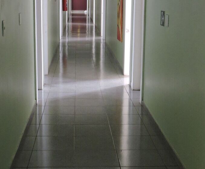 Отель Aton Plaza