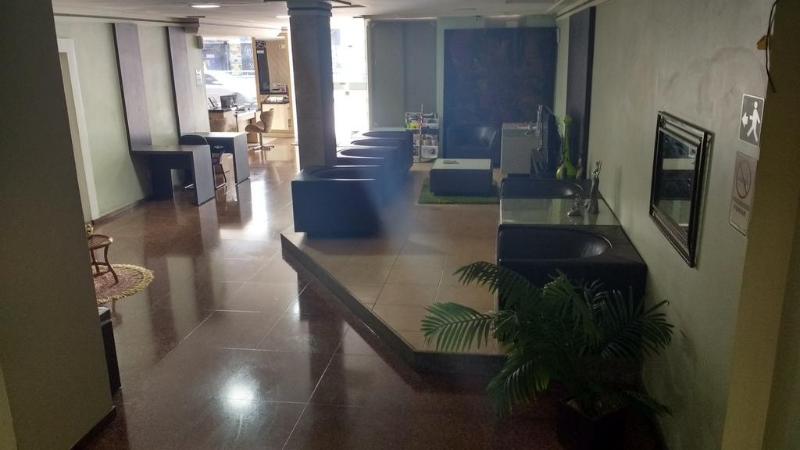 Отель Aton Plaza