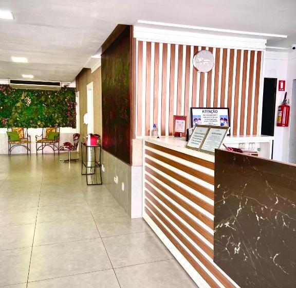 Отель Aton Plaza