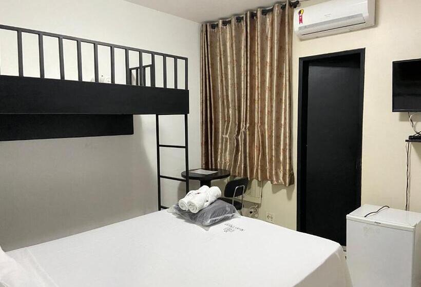 Отель Aton Plaza